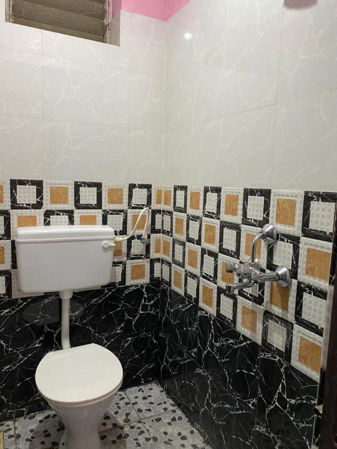 City Stay Ac Deluxe Hostel 마드가온 외부 사진