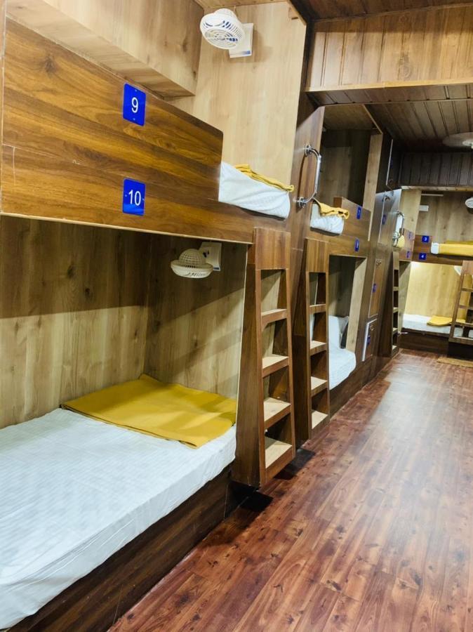 City Stay Ac Deluxe Hostel 마드가온 외부 사진