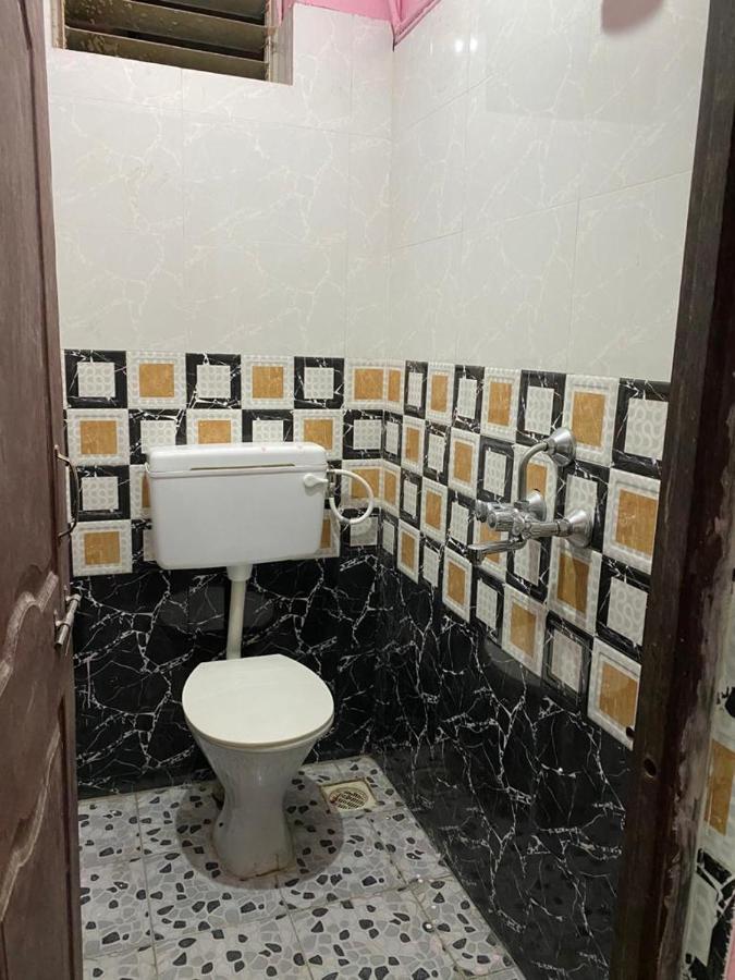 City Stay Ac Deluxe Hostel 마드가온 외부 사진